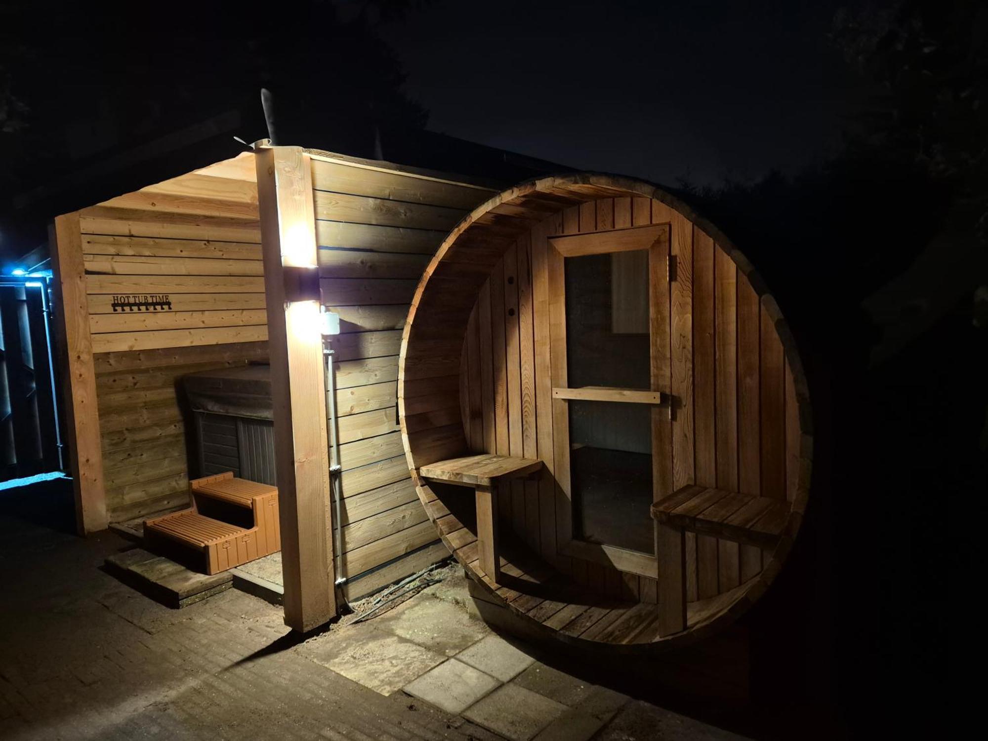 Luxe Boshuisje Met Prive Wellness & Jacuzzi Op De Veluwe Ermelo Exterior photo